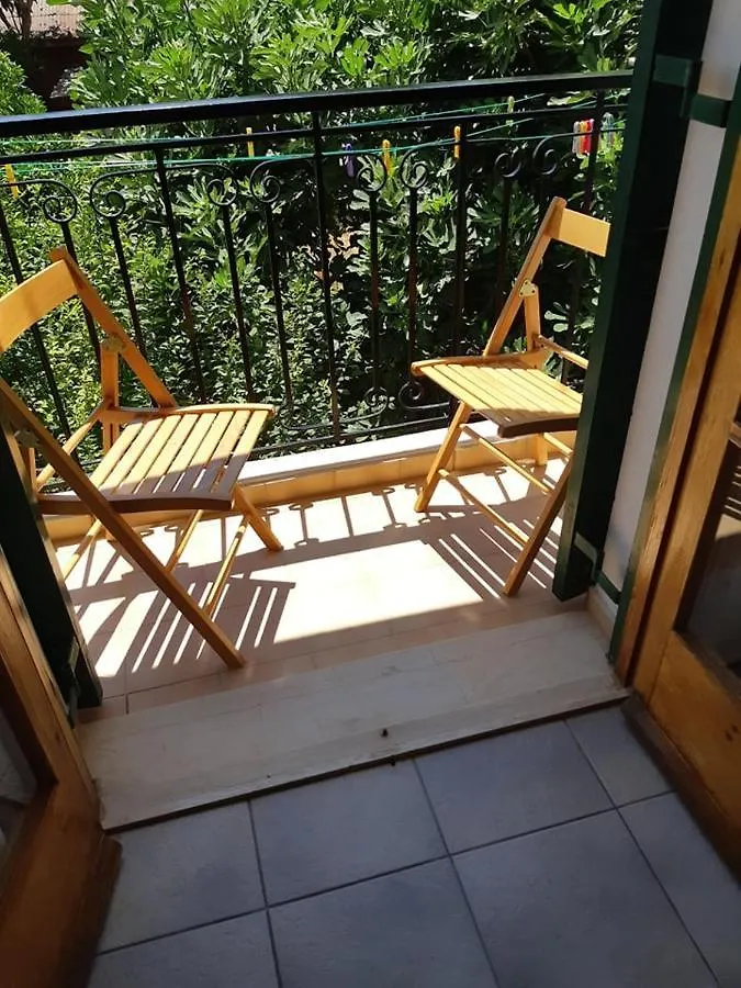 Barbara'S One Bedroom Apartments アルゴストリオン